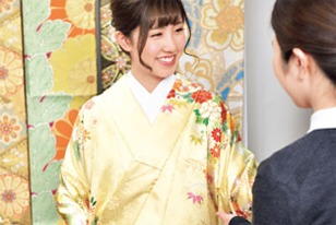 20歳のお祝いは振袖美人になろう